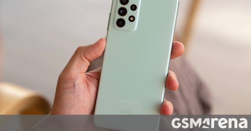 Canalys : Samsung a livré le plus de téléphones au troisième trimestre, mais la pénurie de puces a provoqué une baisse du marché