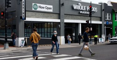 Amazon ouvre un Whole Foods avec la prochaine étape de l'automatisation