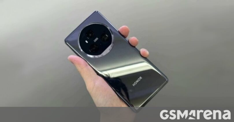 Honor Magic6 Pro appears in a live photo