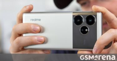 Realme UI 6.0 early access reaches Realme GT 6